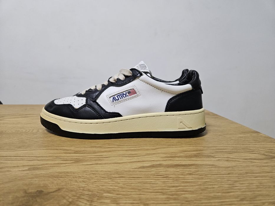 Autry Medialist - маратонки сникърси