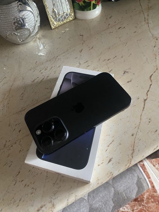 Vand iphone 16 pro 256 gb