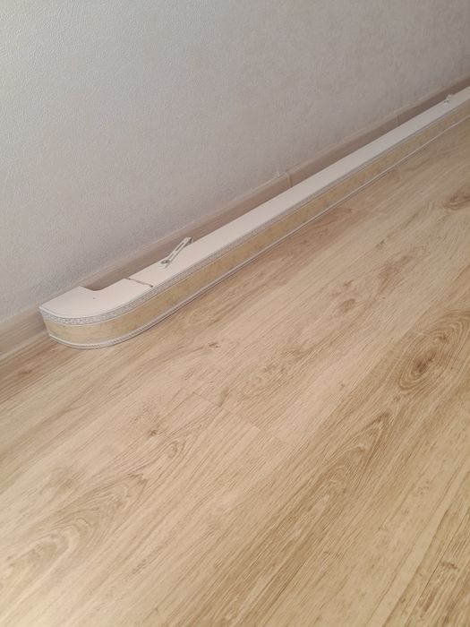 Продам гардину потолочную