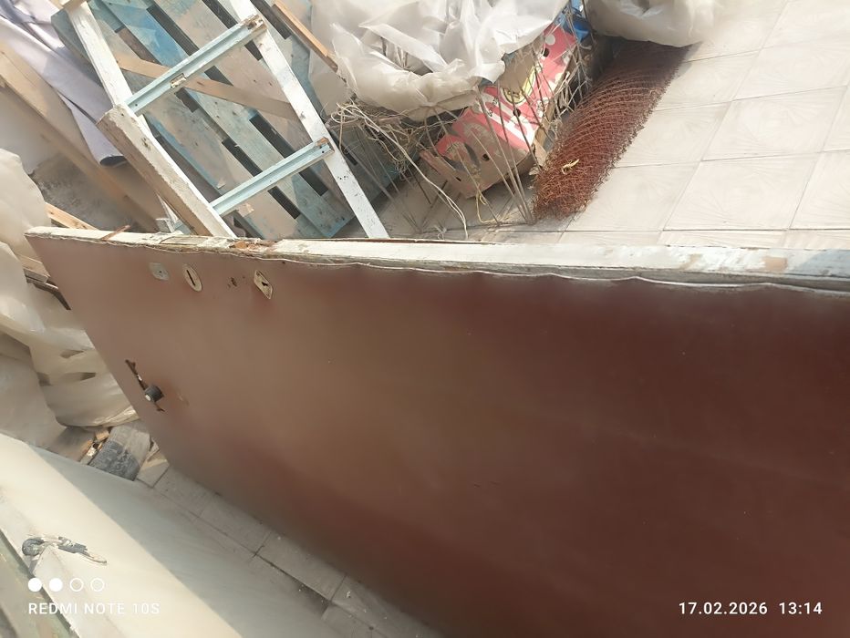 Eshik bor. Ешик бор