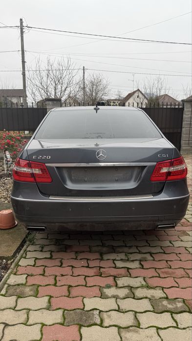 Vand Mercedes E220 CDI