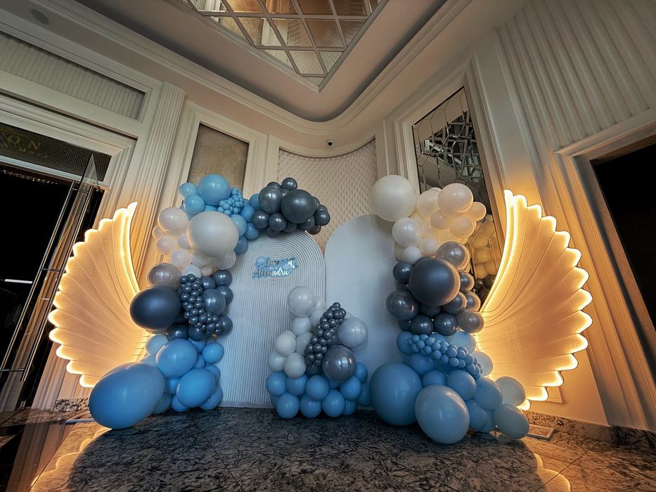 Decor evenimente,cristelnita,opis invitati,photocorner,aranjamente