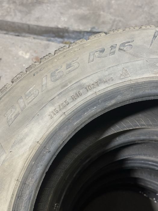 Pirelli ice zero 215/65/R16 цена за комплект