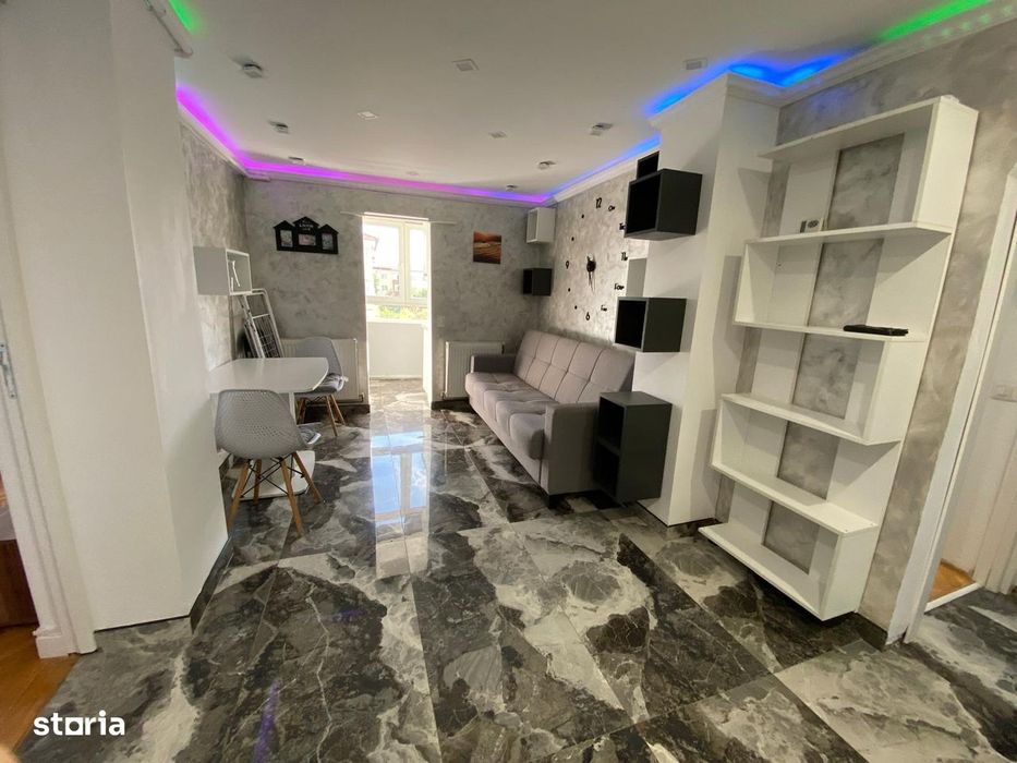 Apartament Centru, Modern, 3 Camere, Targoviste - 420 Euro