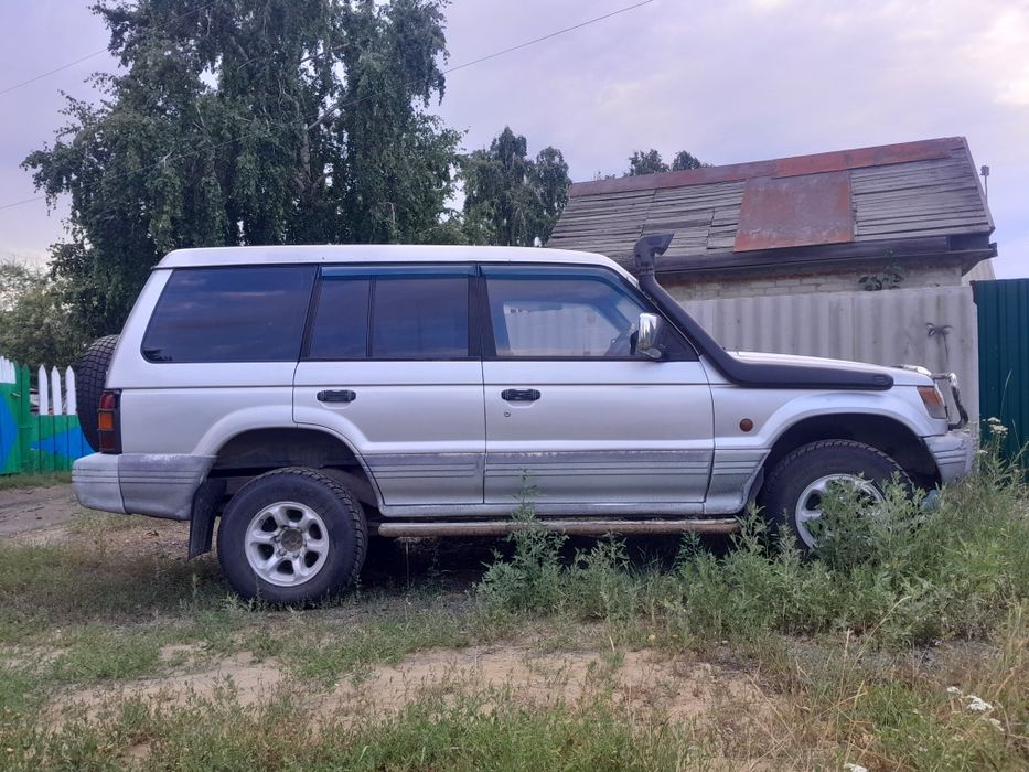 Продам митсубиси поджеро