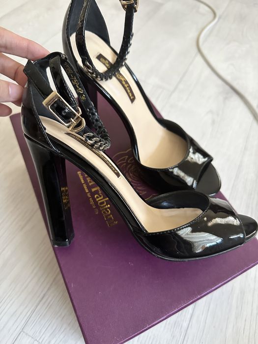 Продам босоножка туфли.