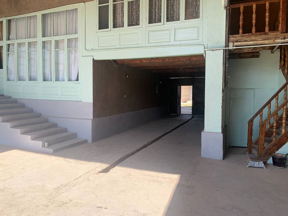 Uchaska srocna sotiladi. 18-sotix yer narhida