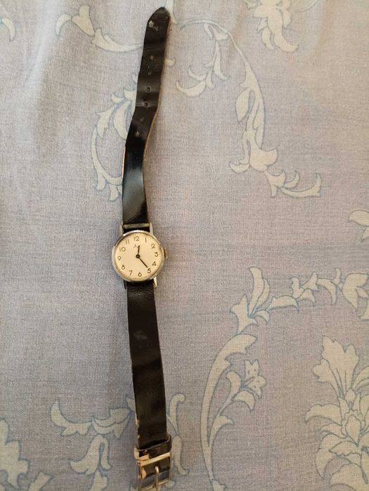 Женские часы раритет