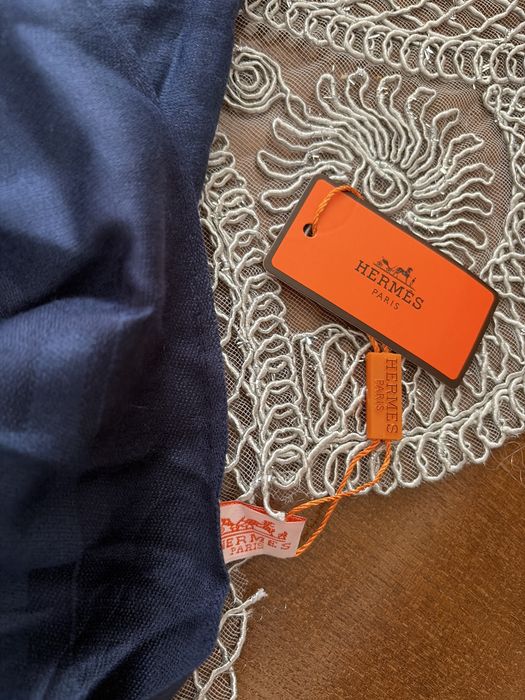 Esarfa unisex, Hermes