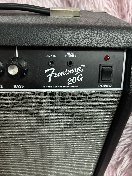 Электрогитара fender