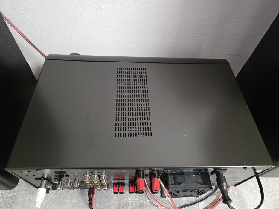 Amplituner 5.1 Technics SA-DX 930 ,100w/canal  în stare foarte bună