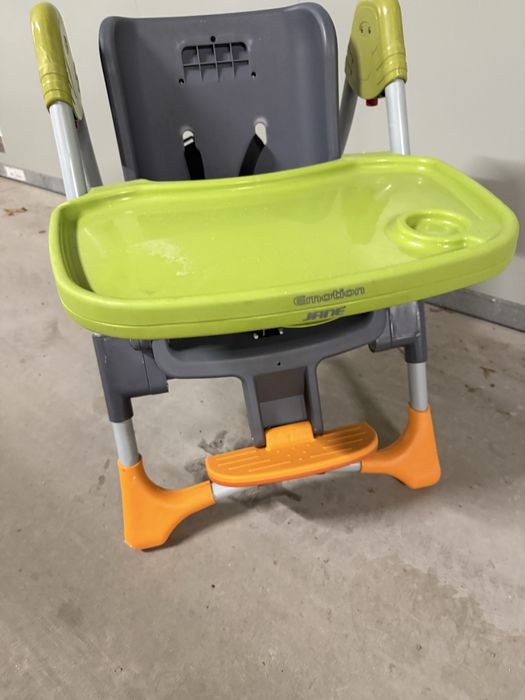 Jane столче за хранене