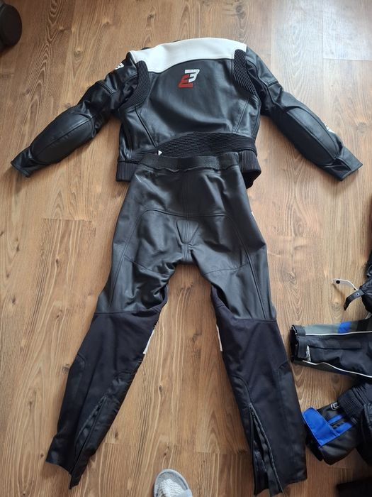 Costum/combinezon moto piele dama marca BOGOTTO  

-geaca