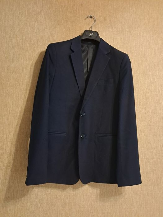 Продам школьную форму .