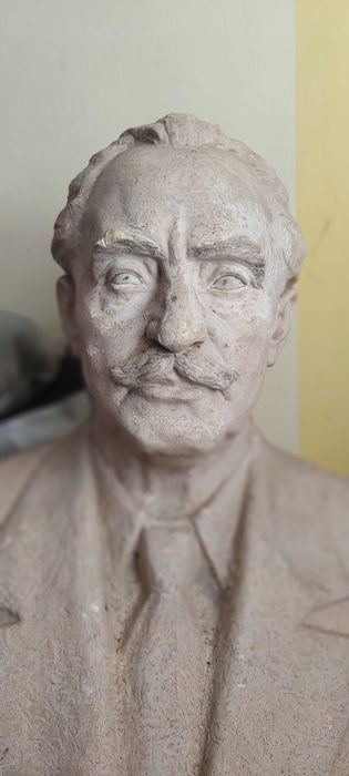 Бюст на Георги Димитров