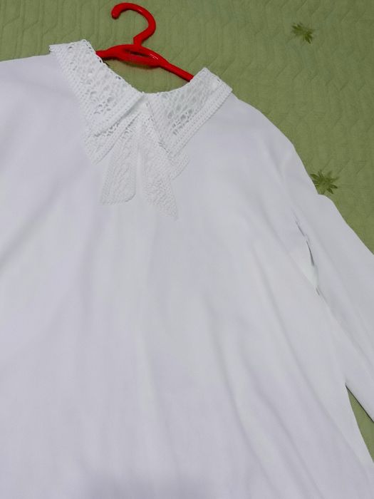 Женская белая блузка