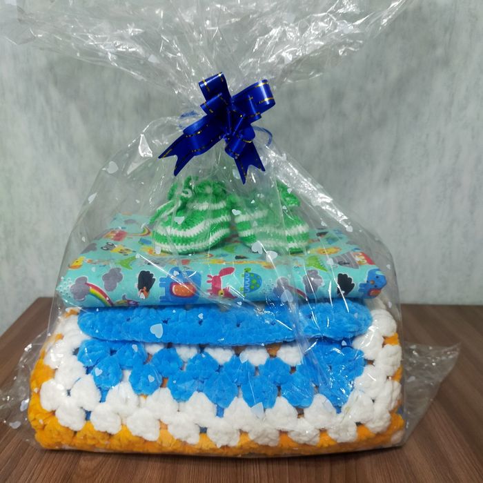 Продам комплект для новорожденного