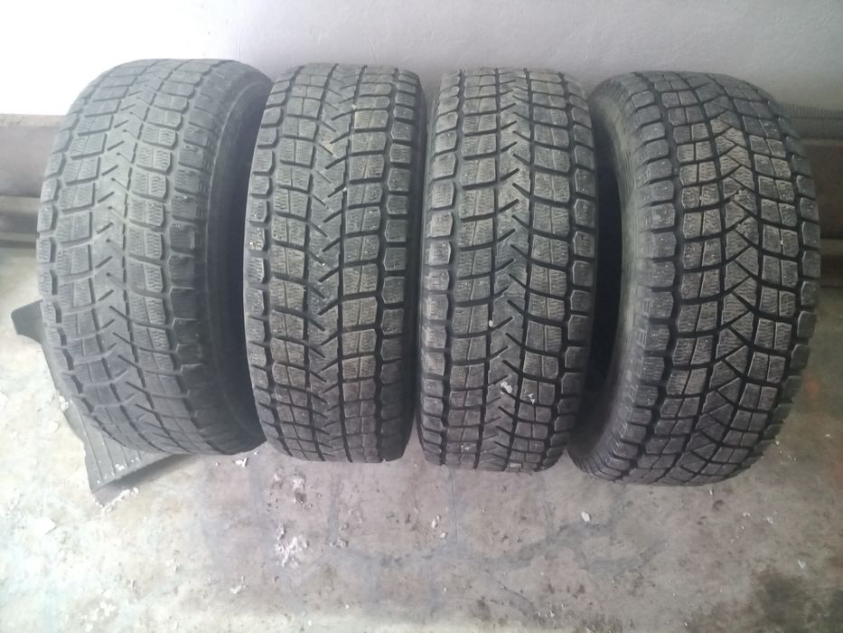 Резина зимняя б.у.