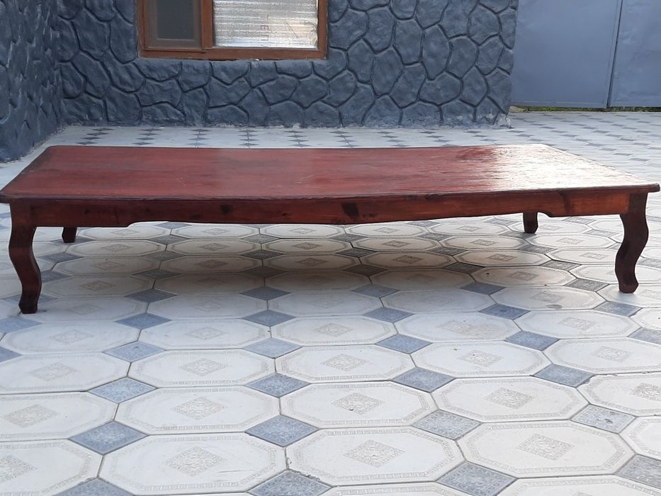 Продам низкий стол