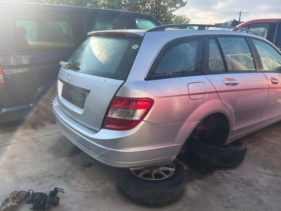 Hayon mercedes c .class e4 argintie