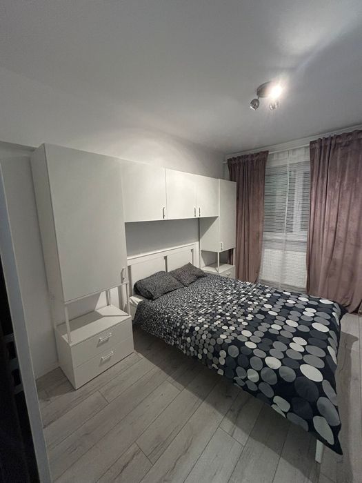 Inchiriez apartament 3 camere