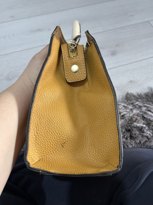 Poseta Steve Madden, lipsa curea