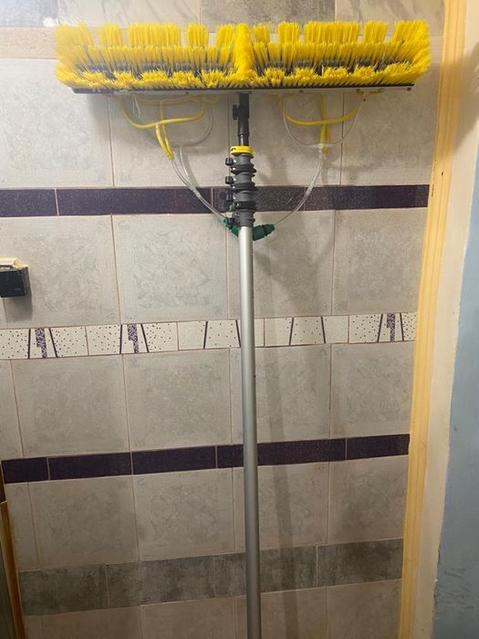 Sistem spalt panouri solare osmoza fotovoltaice perie statie