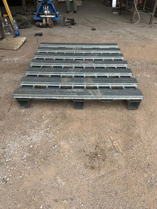 Оцинкованный поддон