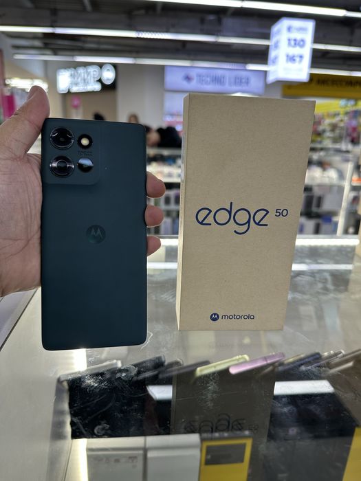 Moto edge 50. 5G. 12/512 как новый