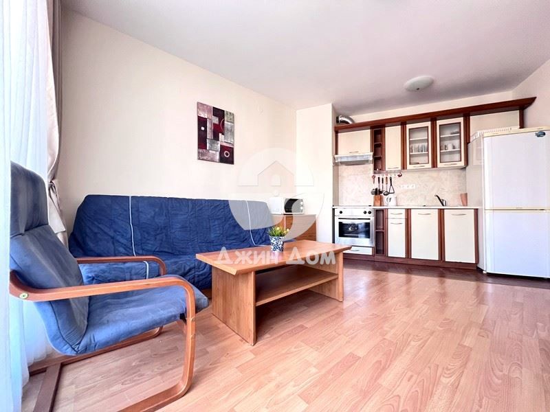 Продава се Тристаен апартамент в к.к. Елените - 97 кв.м за 856 €/кв.м - Снимка #2