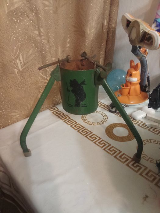 Подставка под елку
