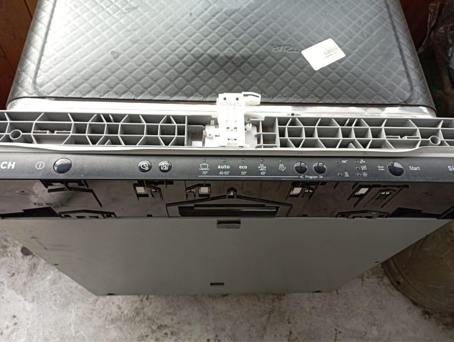 Продам посудомоечную машину BOSCH