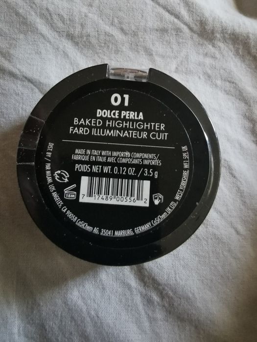 MILANI Baked Highlighter Хайлайтер