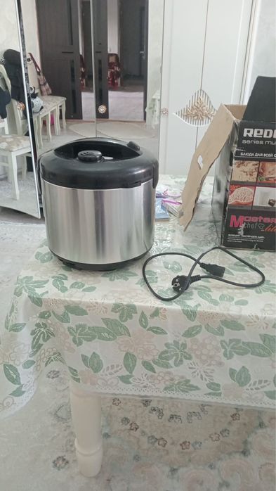 Мультиварка Редмонд