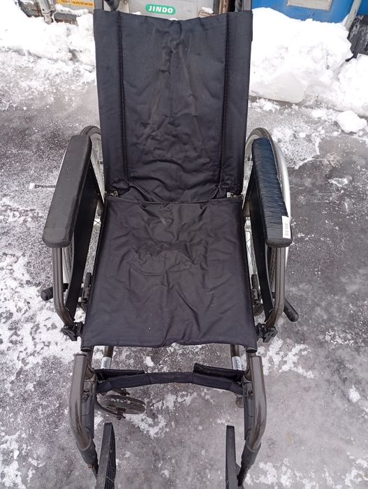 Инвалидное кресло