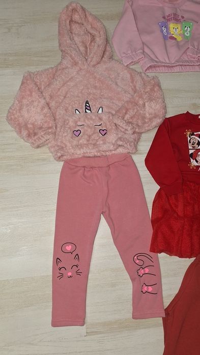 Голям лот дрешки подходящи за зимата за 5-6 години