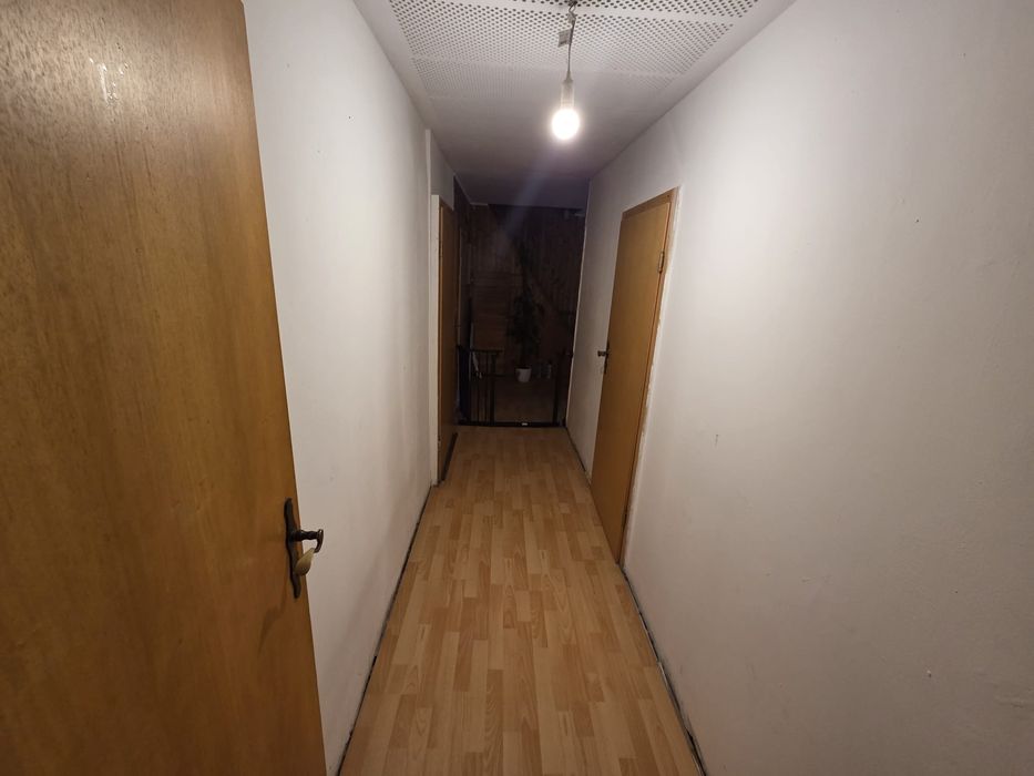 Casă Germania 210 mp + spațiu comercial 70 mp – aproape de Plauen