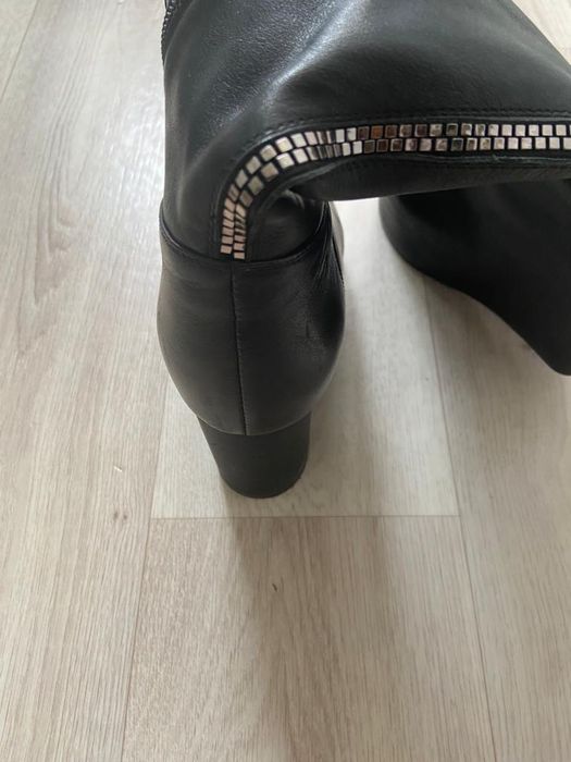 Туфли и сапог. Новый