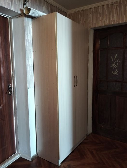 Срочно продам шкаф