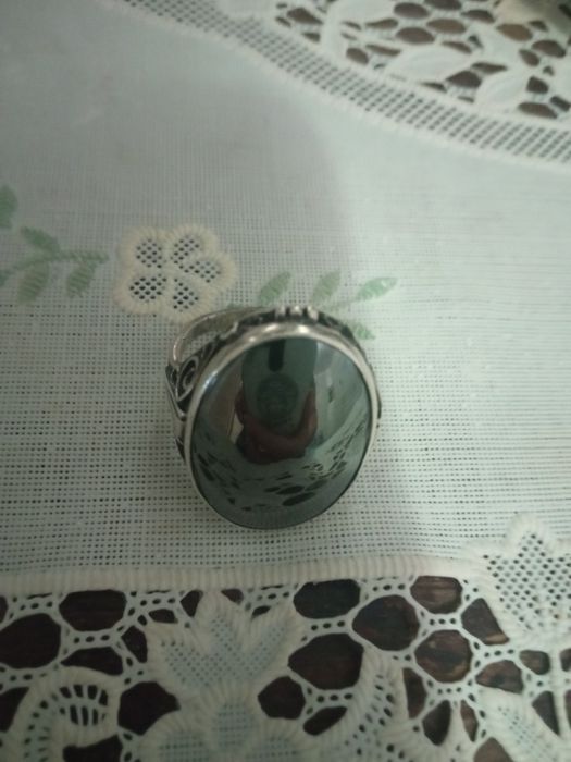 Продам кольцо серебряное 925пробы,камень гематит