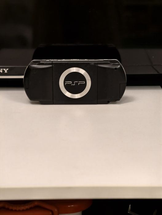 Psp 1000 на запчасти