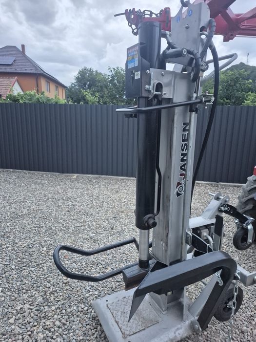 Crepatoare despicatoare spargatoare lemne la tractor electrice pe benzina
