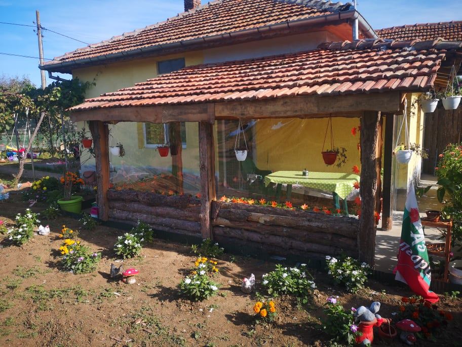 Продава се Къща в Стражица - 84 кв.м за 596 €/кв.м - Снимка #16