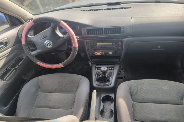 Dezmembrez VW Passat B5.5 motor 1.9 TDI AVF injector bloc lumini macara geam cutie a4 b6 dezmembrari