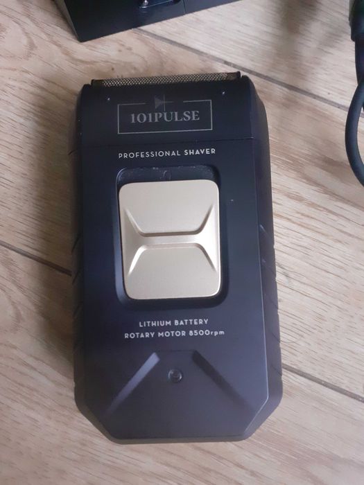 aparat ras profesional cu acumulator