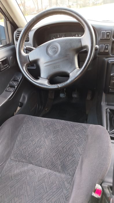 Опел Фронтера 2.2 Дизел, Тъмно син металик, 2000г.