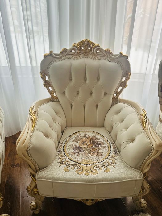 Vand set canapea cu fotolii baroc