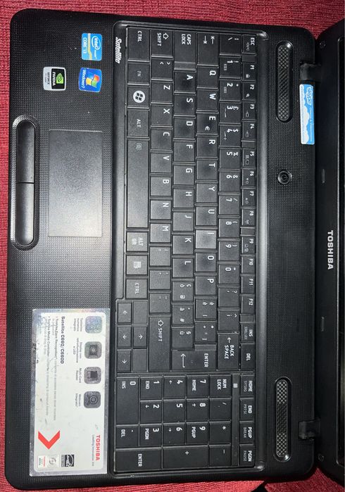 Laptop Toshiba Satellite C660