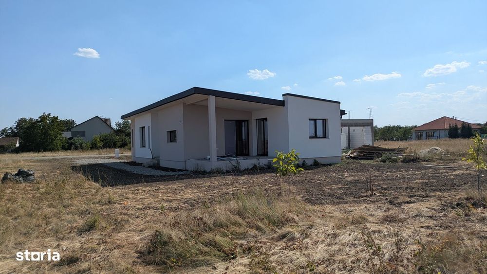 Casa noua, pe un nivel,cu utilitati, consum de energie aproape 0!