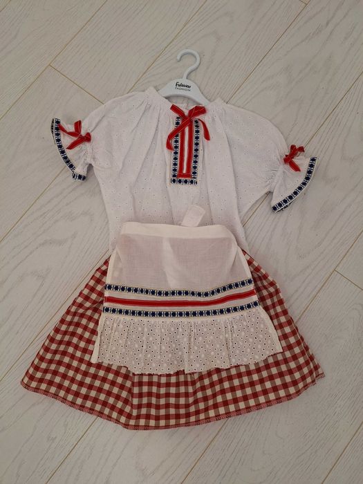 Костюм молдавский для девочки